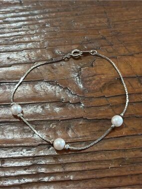 Delicate Pearl Station Silver Bracelet - Classic White Pearls